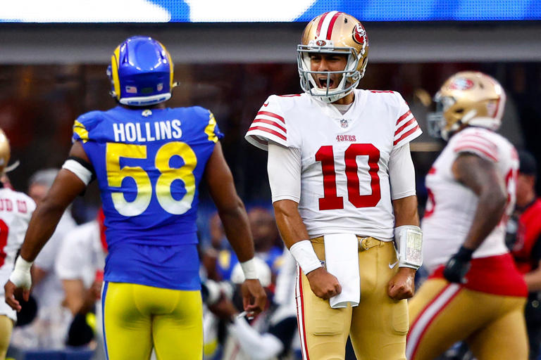 Look: Jimmy Garoppolo officially signs with Rams