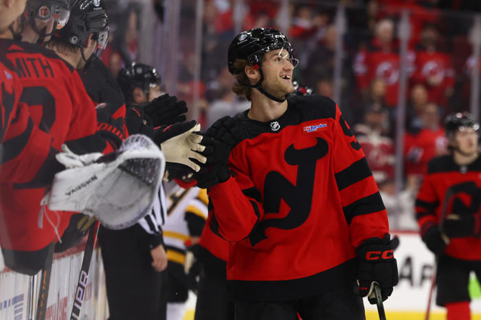 devils release qualifying offers to five players