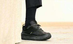 « Boat anchor », les nouvelles chaussures de Joe Biden destinées à l’empêcher de tomber constamment