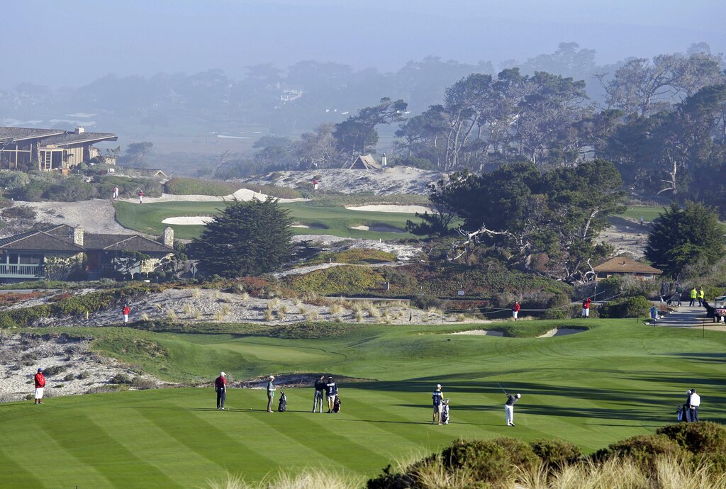 <p>Spyglass Hill, designed by Robert Trent Jones, combines elements of Pine Valley and Augusta National. Despite its stunning coastal holes and challenging layout, it has never hosted a major.</p>
