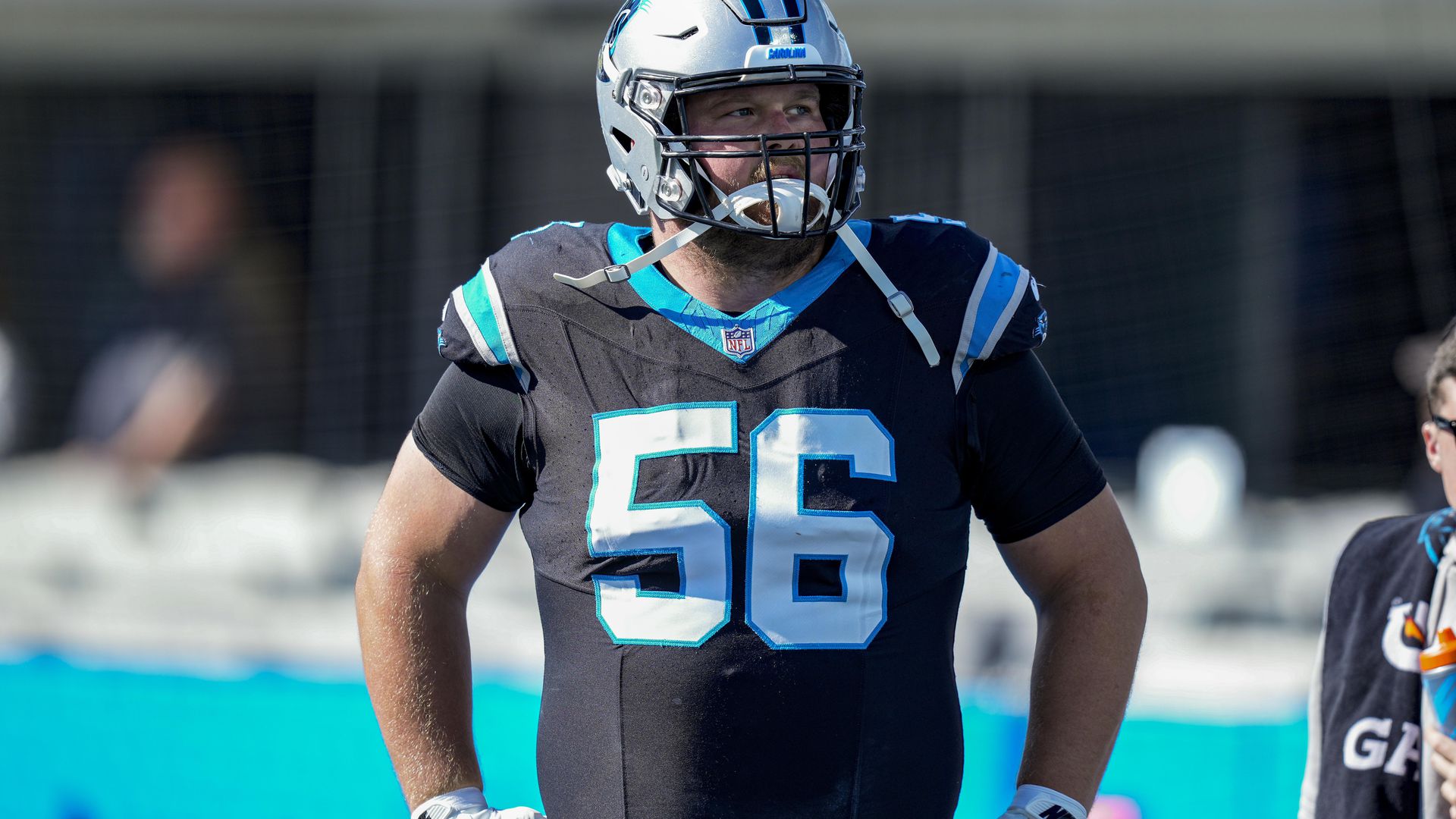 Chargers Sign Former Ravens, Panthers Center Bradley Bozeman