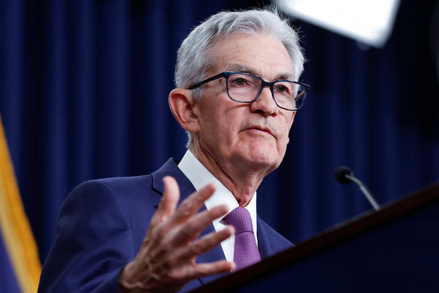 Jerome Powell Says Risks Of Fed Achieving Dual Mandate Find Better Balance