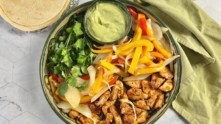 Avocado Crema Gives Chicken Fajitas A Tangy Boost Of Creaminess