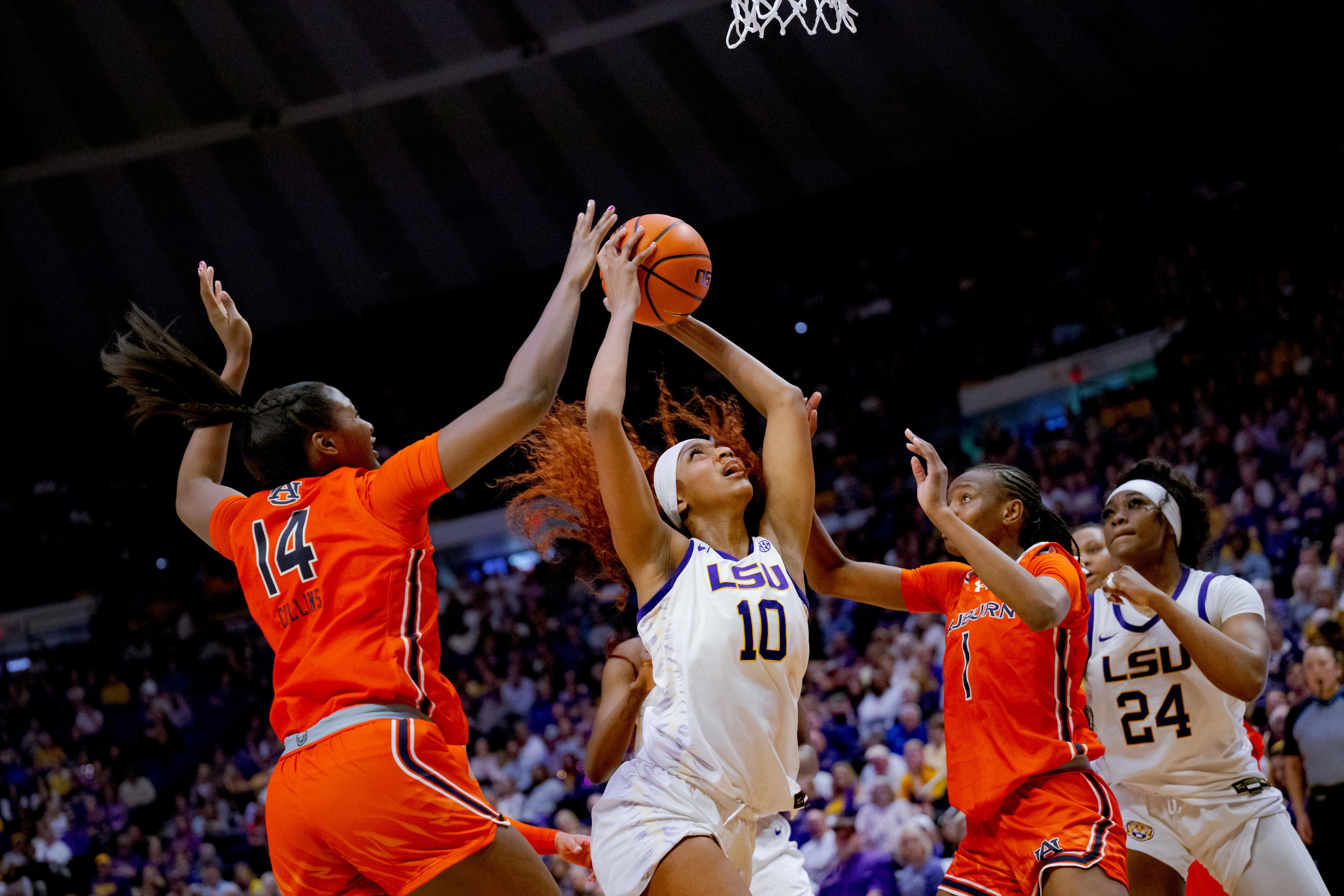 March Madness Expert Picks: Our Bracket Predictions For 2024 NCAA Women ...