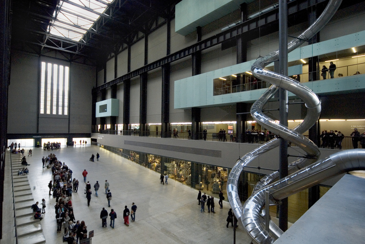 The UK’s most disappointing tourist attractions in the UK have been crowned – and five of the top 10 are in London. In at number one was the Tate Modern, which 23% of visitors felt was a let-down despite its iconic status. Although the gallery boasts over 5,000 ‘excellent’ reviews on Tripadvisor, many disagree over it’s must-see reputation (Pictures: Getty Images)
