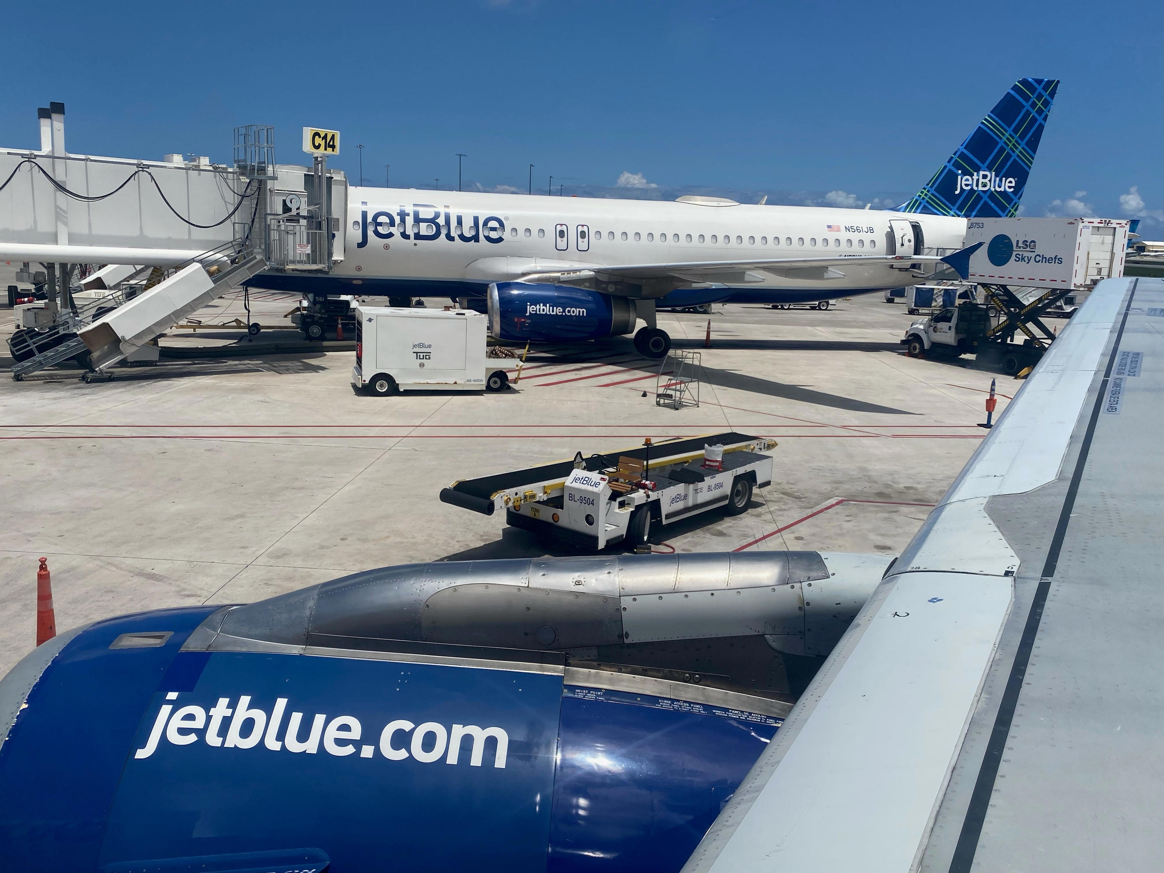 JetBlue Is Cutting 20 Routes And Abandoning 5 Cities As It Scrambles To ...