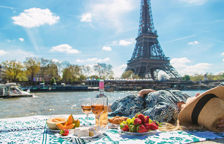 Five Landmarks Not to Be Missed on a Vacation to Paris