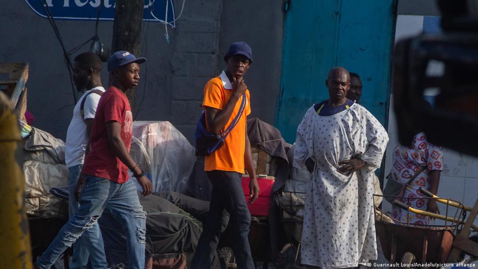 haiti: gang violence spreads as talks continue