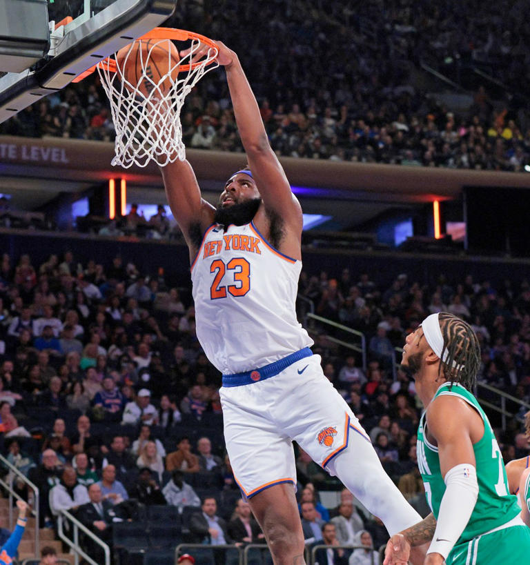 Mitchell Robinson returns to practice in massive Knicks injury surprise