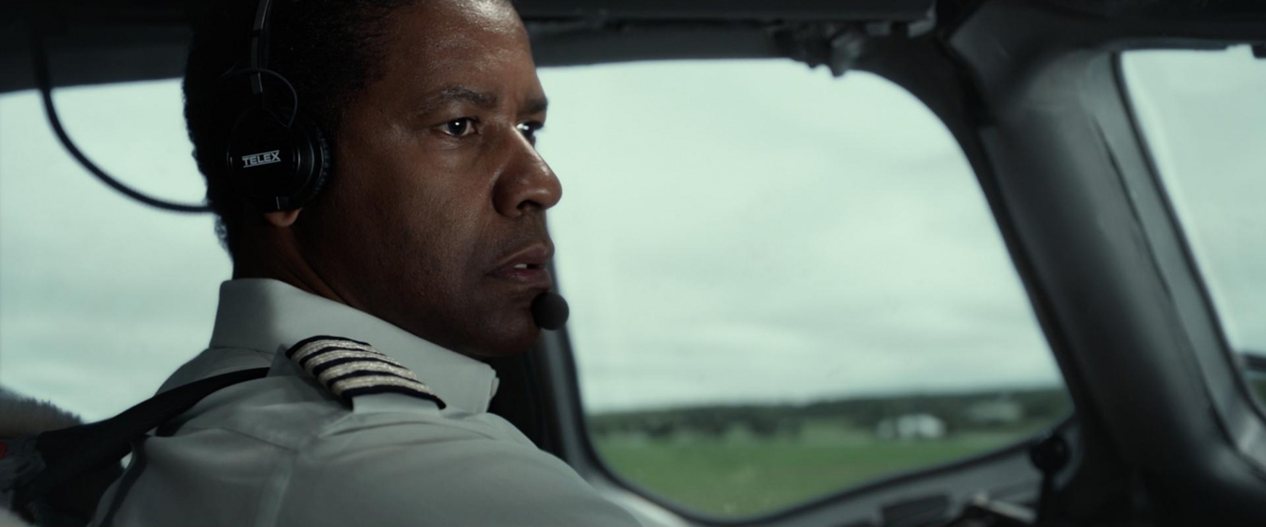 <p>Denzel Washington rolls a commercial airliner. It’s wild. This is the first film on this list where a plane is crucial to the plot, but it is not set almost entirely on a plane. There is a lot of this Robert Zemeckis film where Washington is on the ground, using drugs, getting drunk, and dealing with the inquiry into what happened when, again, the dude rolled a commercial plane.</p><p><a href='https://www.msn.com/en-us/community/channel/vid-cj9pqbr0vn9in2b6ddcd8sfgpfq6x6utp44fssrv6mc2gtybw0us'>Follow us on MSN to see more of our exclusive entertainment content.</a></p>