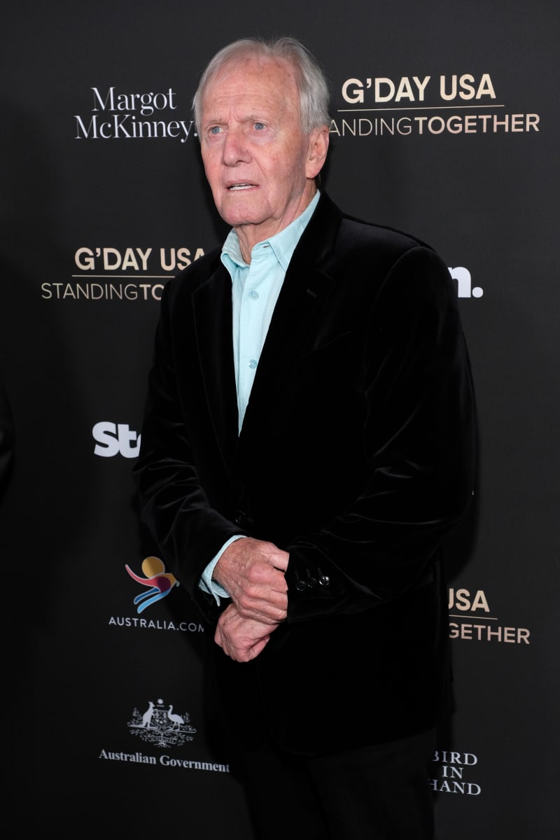 'Crocodile Dundee': All About Paul Hogan's Wives & Children