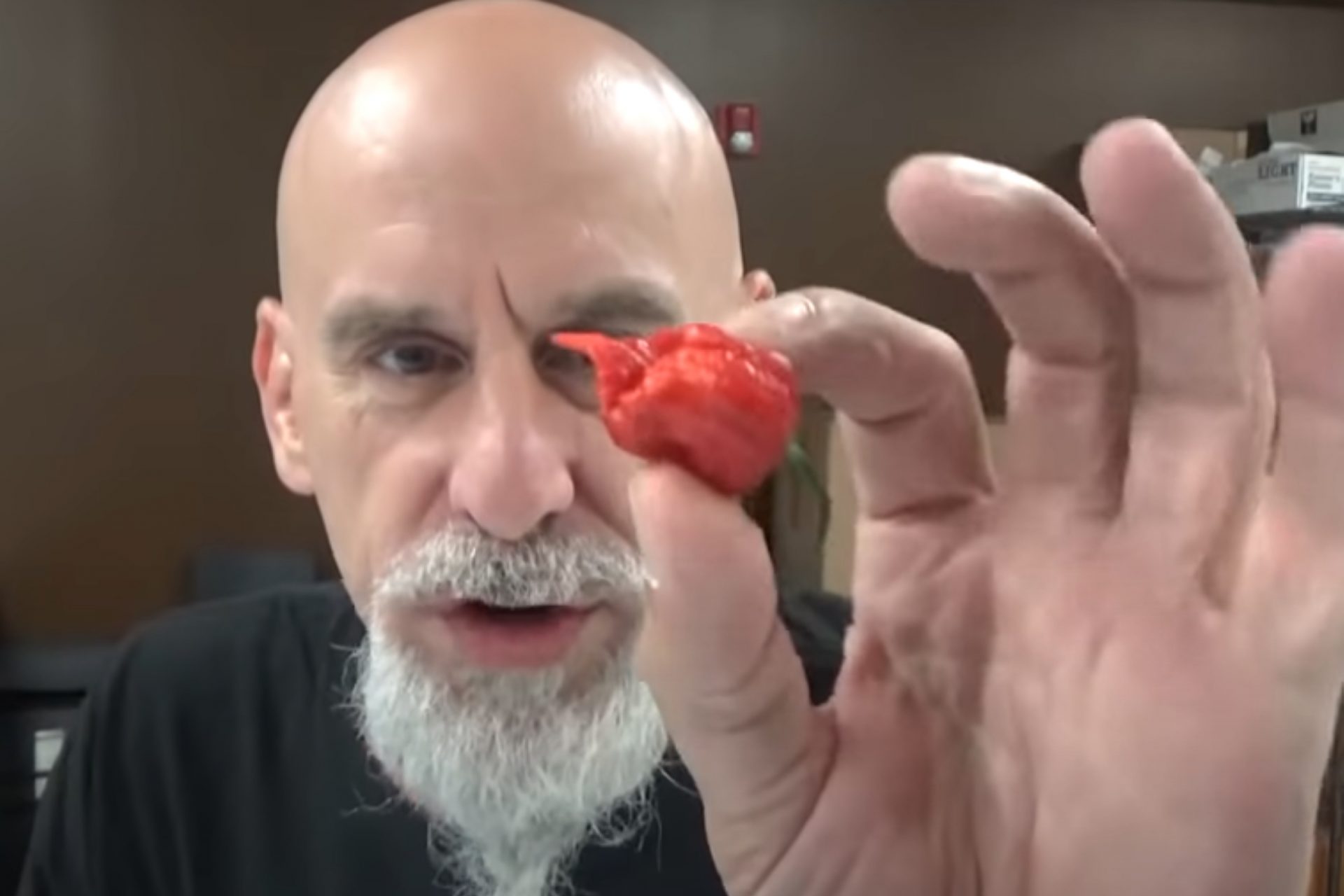 Eating the spiciest chili peppers in the world: What's that like?