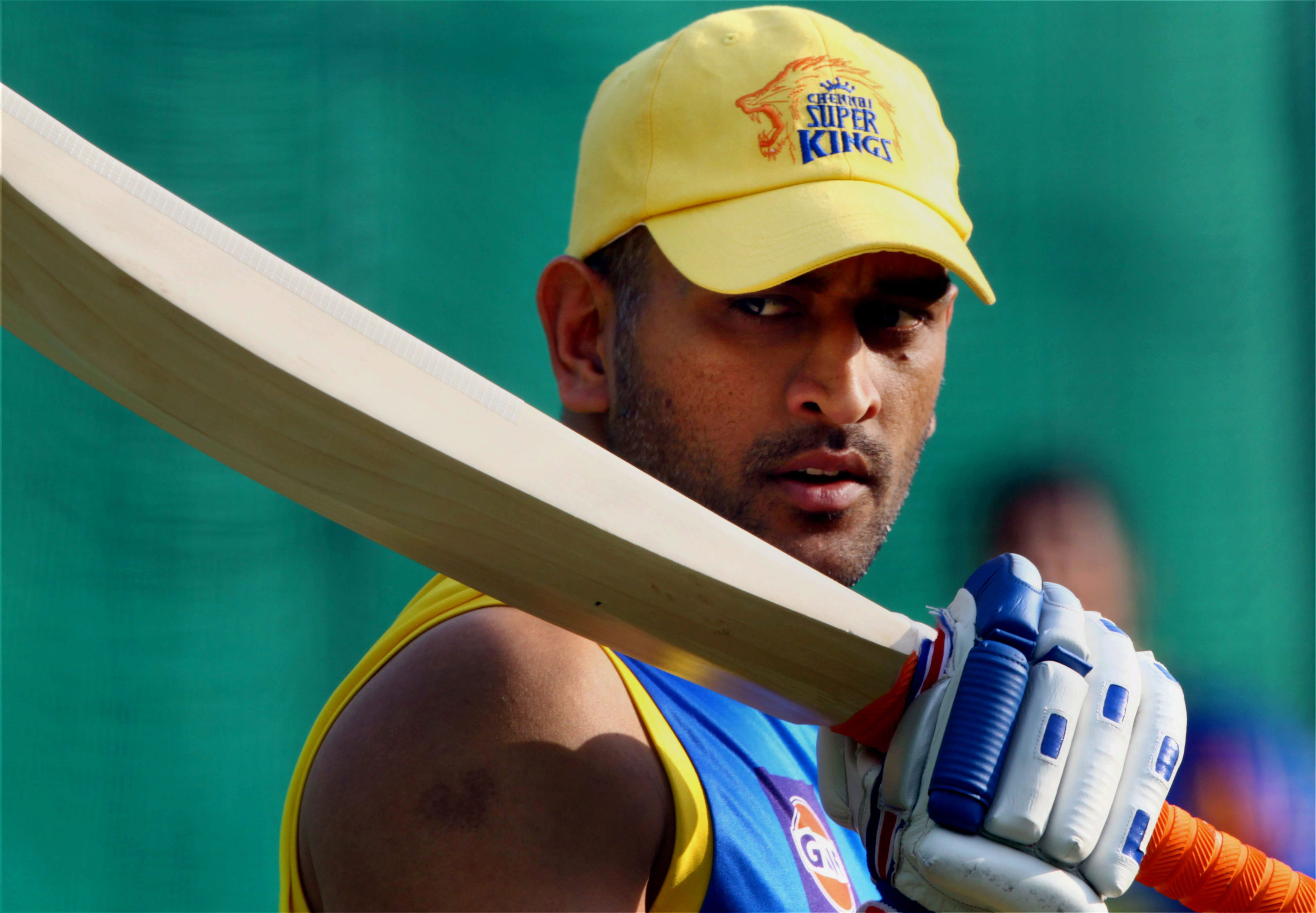 dhoni 'hands over' csk captaincy to gaikwad day before ipl opener