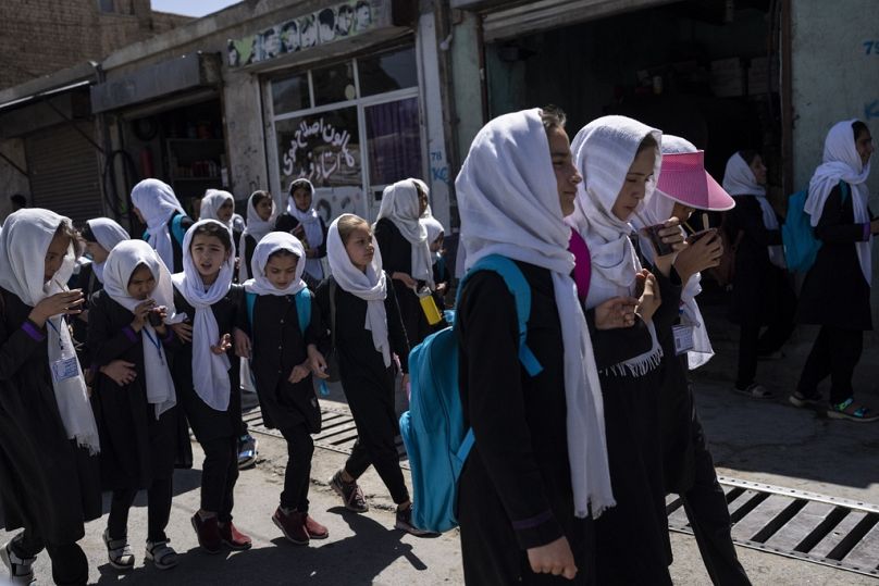 en afghanistan, plus d'un million de filles n'ont pas accès à l'éducation au début de l'année scolaire