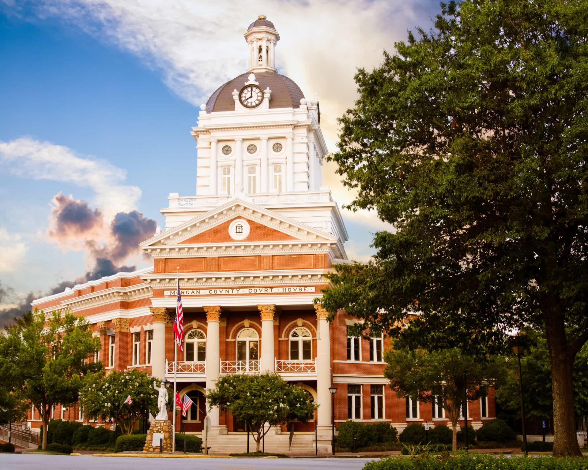 <p>Georgia is home to some seriously picturesque small towns, of which Madison is a shining example. Frequently voted among America's prettiest small towns, it's known for its warm welcome as well as its impressive architecture.</p><p>You may also like:<a href="https://www.starsinsider.com/n/362460?utm_source=msn.com&utm_medium=display&utm_campaign=referral_description&utm_content=487017v3en-us"> The world's most breathtaking landscapes seen from above</a></p>