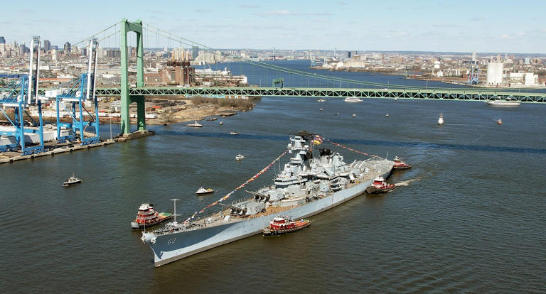 Battleship New Jersey departs Camden for historic dry dock maintenance ...