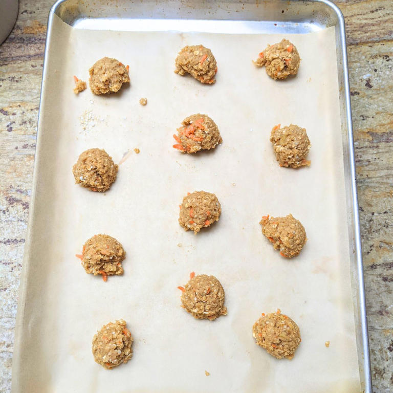 Carrot Cake Cookies - Everything You Love About The Cake In A Cookie!