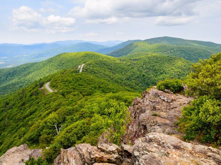 <p><span>Located just a short drive from Washington, D.C., Shenandoah is a haven for hikers, with over 500 miles of trails. The spring season offers a lush display of wildflowers, and the Skyline Drive presents stunning vistas of the Blue Ridge Mountains. </span><em>Image credit: Canva</em></p>