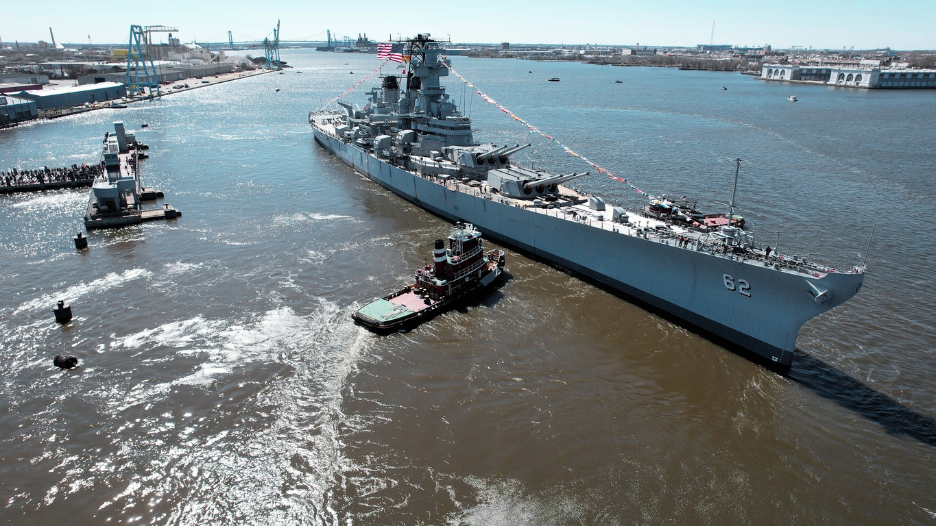 Battleship New Jersey departs Camden for historic dry dock maintenance ...