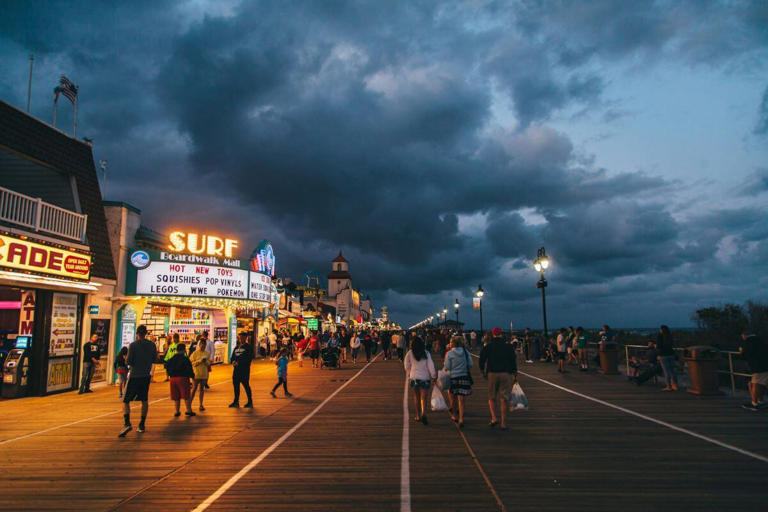 New Jersey is often overshadowed by its bustling neighbor, New York City, but the Garden State can be a fun and exciting place for a family vacation. Brimming with exhilarating theme parks, lively beaches, and…