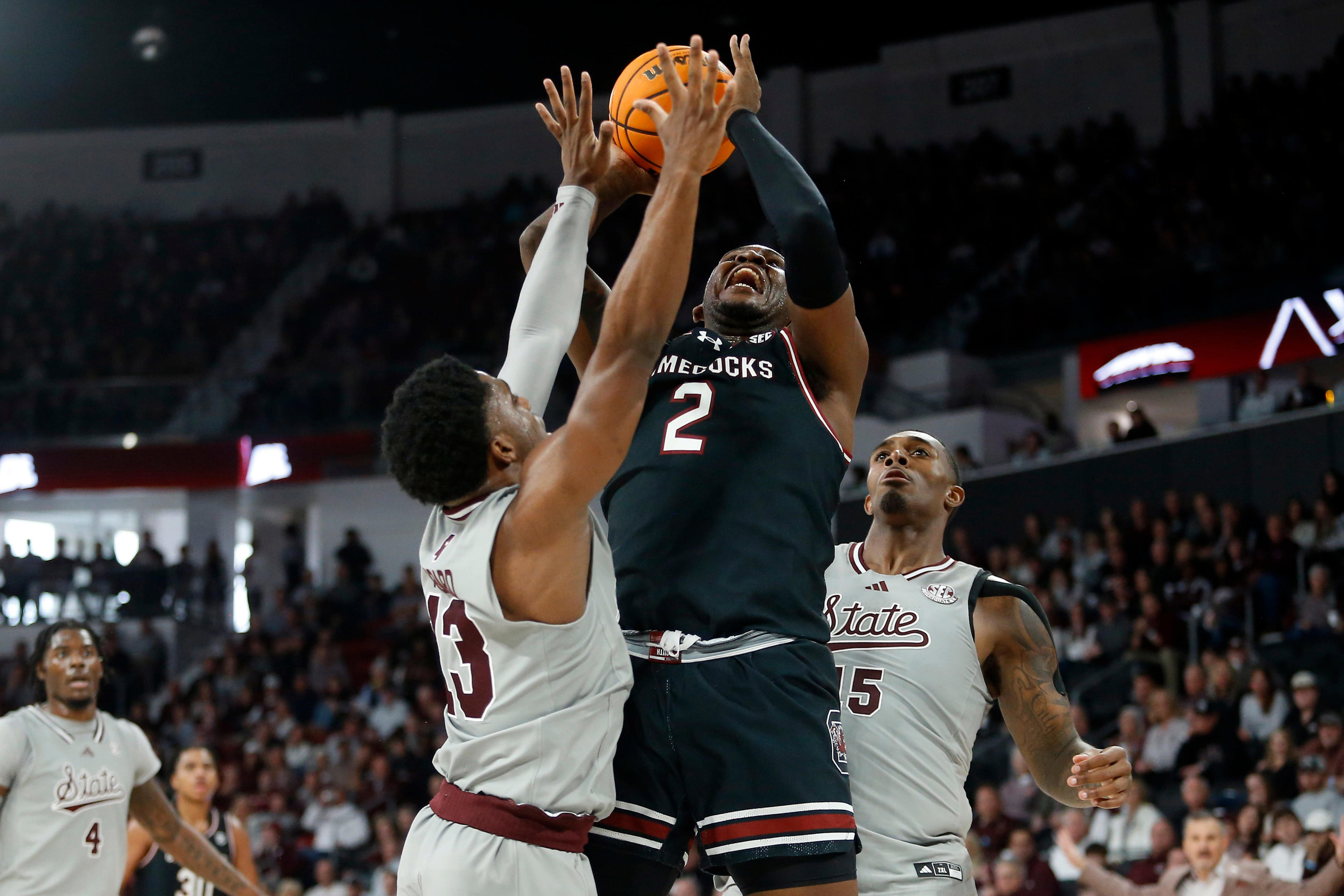 South Carolina Upset By Oregon In March Madness As Jermaine Couisnard ...