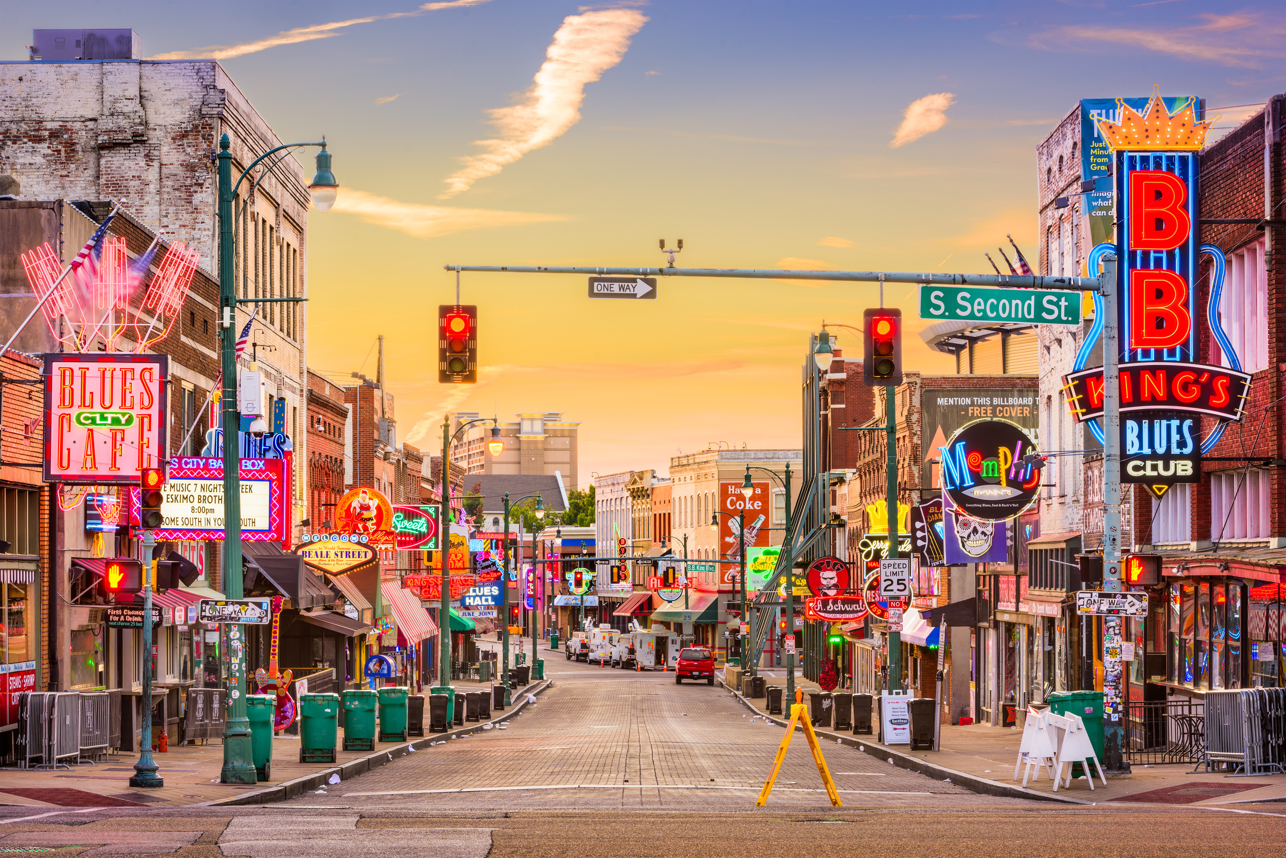 <p>In the past few years, Nashville, Tennessee, has exploded on the map of American cities with great nightlife, but many of the state's natives would argue that Memphis is the better option. It's a little more lowkey, but Beale Street and South Main Street have plenty to offer visitors. </p><p>You may also like: <a href='https://www.yardbarker.com/lifestyle/articles/22_dessert_recipes_you_can_make_with_an_air_fryer_032124/s1__38513880'>22 dessert recipes you can make with an air fryer</a></p>