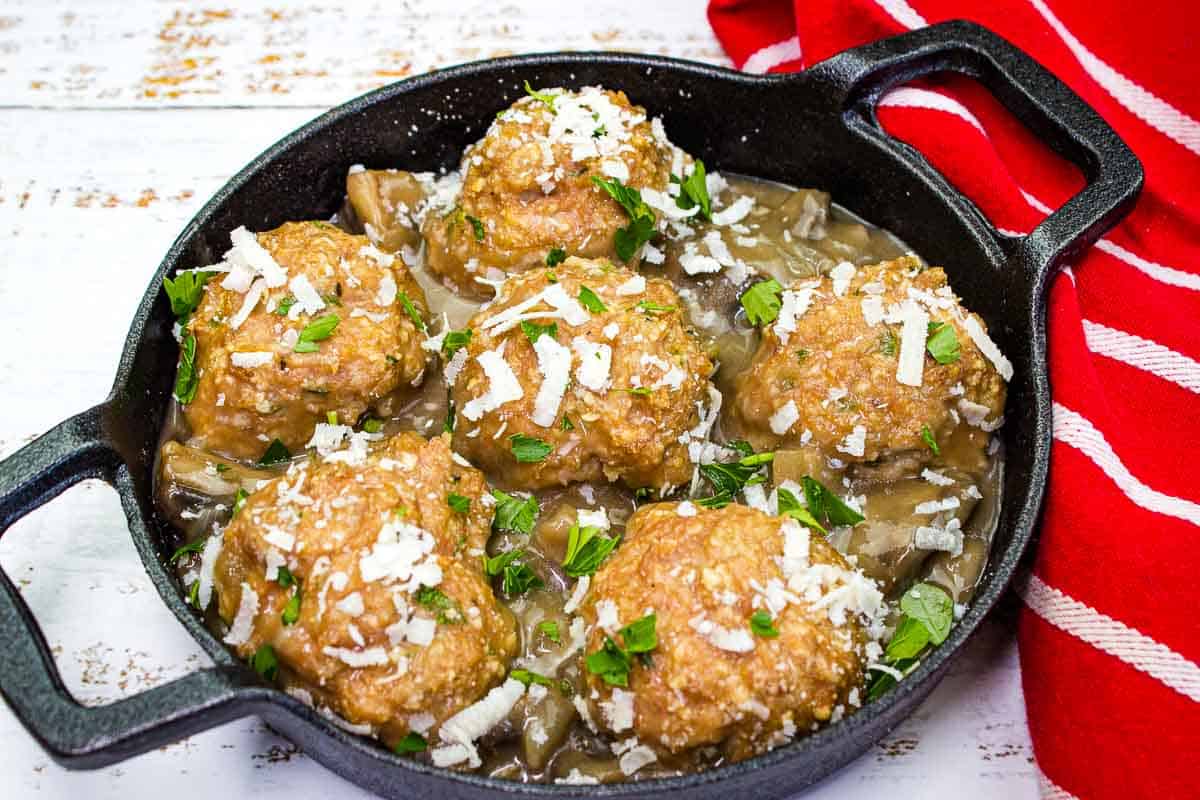 <p>Who doesn’t love meatballs? Chicken Marsala Meatballs offers a new take on a classic Italian dish, packed with flavor but not carbs. They’re a hit whether you’re serving them up for a family meal or entertaining guests. It’s a comfort food that fits right into a low-carb lifestyle.<br><strong>Get the Recipe: </strong><a href="https://cookwhatyoulove.com/chicken-marsala-meatballs?utm_source=msn&utm_medium=page&utm_campaign=17%20low-carb%20dinners%20that%20don't%20skimp%20on%20flavor">Chicken Marsala Meatballs</a></p>