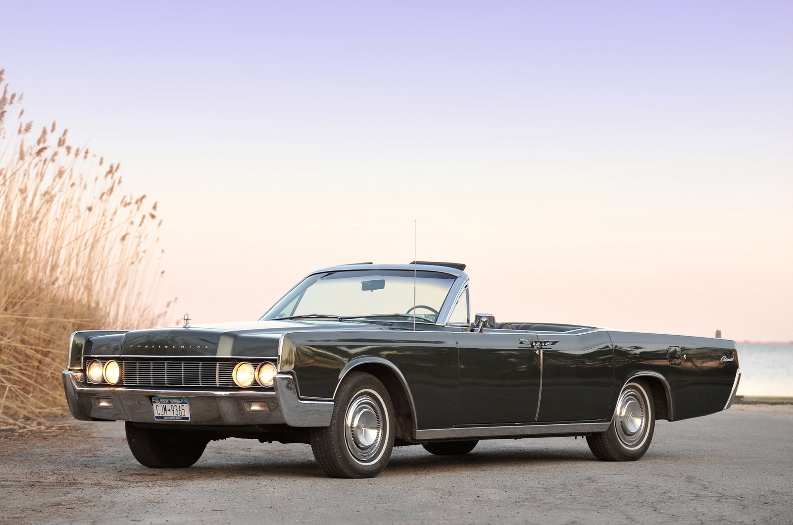 <p>Lincoln’s 1961 fourth-generation Continental was smaller than its predecessor but heavier and this meant a bigger engine was needed. To do this, <strong>Ford</strong> extended its 7.0-liter V8 to 7.6-liters in 1966, creating the <strong>biggest</strong> car engine the Blue Oval had ever produced up to this time.</p><p>However, the 7.6-liter engine enjoyed only a brief life in the Continental and was replaced by the all-new and slightly <strong>smaller</strong> capacity 7.5-liter 385-series V8. Even so, the 7.6-liter unit that was built at Ford’s <strong>Lima</strong> plant in Ohio remains the most <strong>sought-after</strong> by classic car fans for its rarity and appeal as the grandest engine used in the Continental.</p>