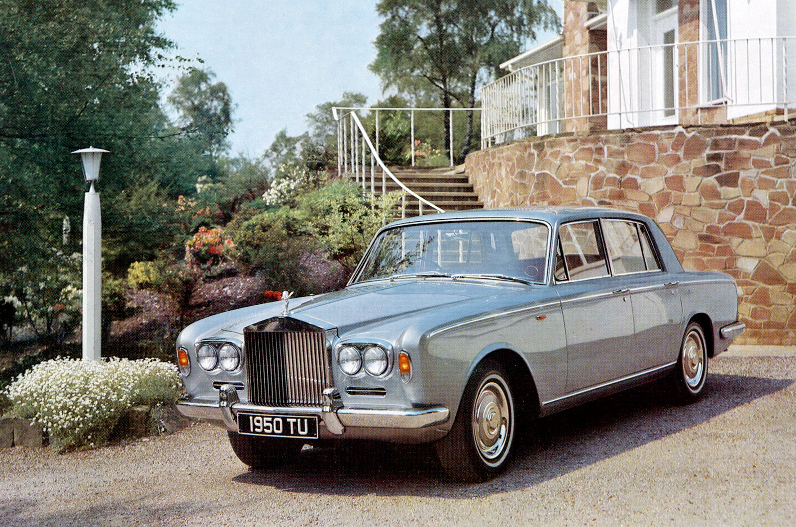 <p>Rolls-Royce’s L Series <strong>V8</strong> made its first appearance as a 6230cc engine in the <strong>Silver Cloud II of 1959</strong>. This increased in 1968 to 6750cc and has remained the same ever since, with the engine still in production today in Bentley’s <strong>Mulsanne</strong>. It’s estimated this engine has powered <strong>70%</strong> of Rolls-Royce cars ever made.</p><p>The secret to this engine’s long life was it started out very <strong>under-stressed</strong> and has been gradually increased in power over time, with the help of turbocharging from 1982-on in most <strong>Bentley</strong> models. The all-aluminum motor was deliberately designed to fit in the long, narrow bay of the Cloud II, which is why the motor’s ‘V’ between each bank of cylinders is so deep.</p>
