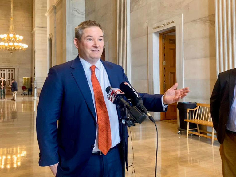 Sen. Jeff Yarbro, D-Nashville, talks to reporters at the State Capitol on March 21, 2024.