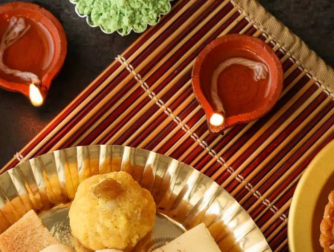 <p>Planning a trip to Lord Krishna’s heavenly abode and want to explore some of the most loved foods of Lord Krishna from that region, then here’s your guide to some of the most popular delicacies to try in Mathura, Vrindavan and Barsana. So, read on and immerse your soul in devotion and some palate pleasing foods from these places. </p>