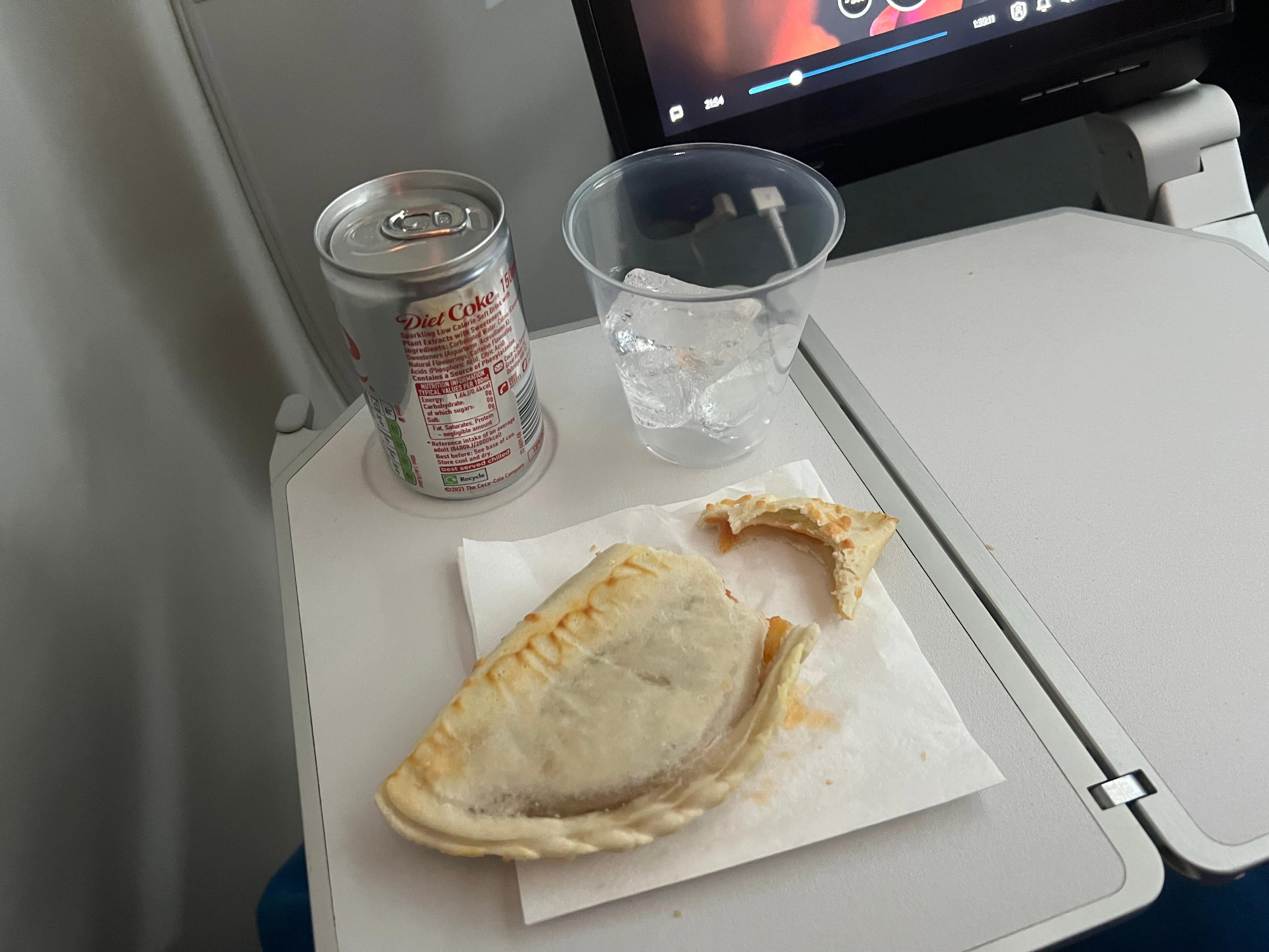 <p>The filling was basically mush, and it reminded me of baby food. The last time <a href="https://www.businessinsider.com/flew-air-canada-boeing-787-economy-wont-book-again-review-2022-7">I experienced this was on Air Canada</a>, but British Airways' pastry was better, though still not great.</p><p>I'd prefer a savory pastry filled with actual carrot cubes, plump peas, and ground meat.</p>