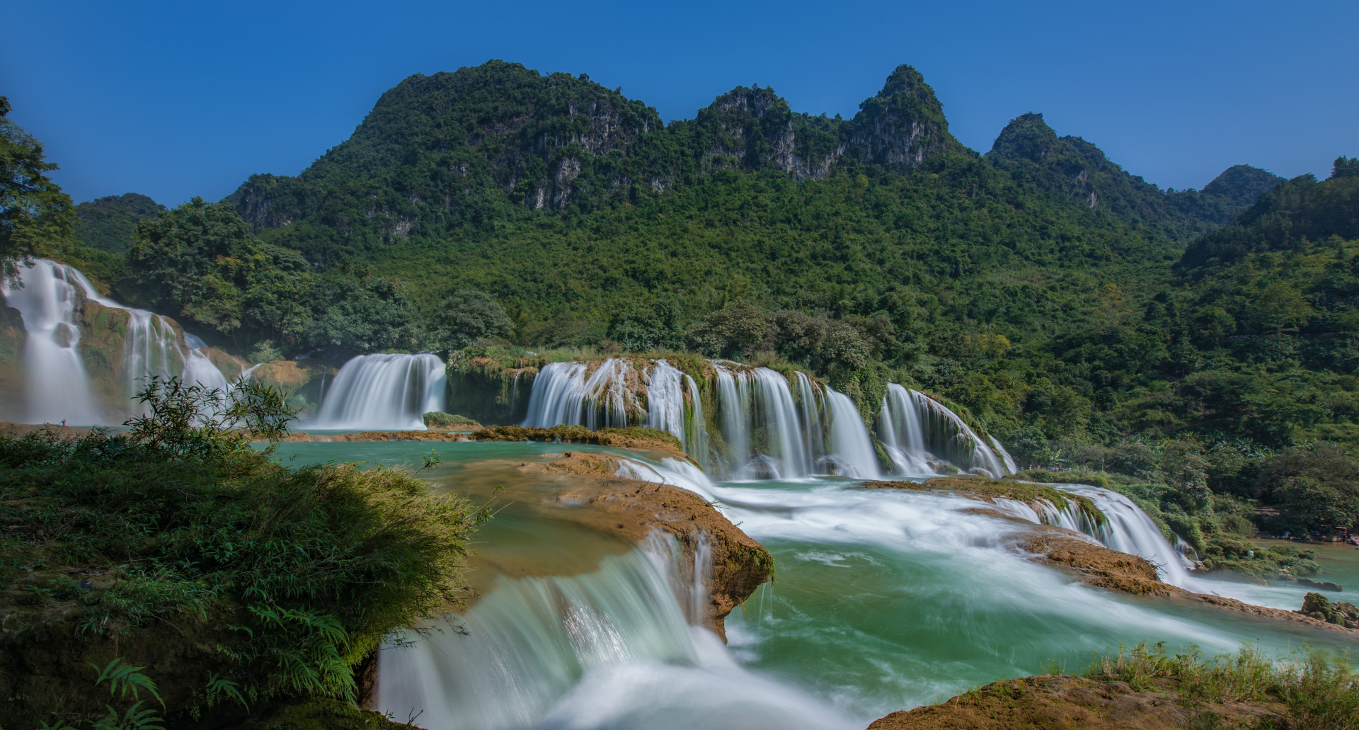 Discover the magnificent landscapes of China