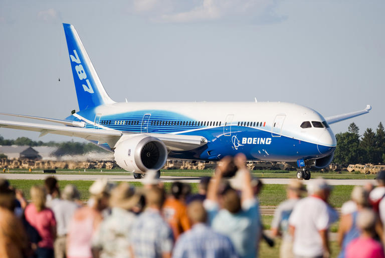 A Boeing 787 prepares for takeoff at Wittman Regional Airport in Oshkosh, Wis. (Getty Images)