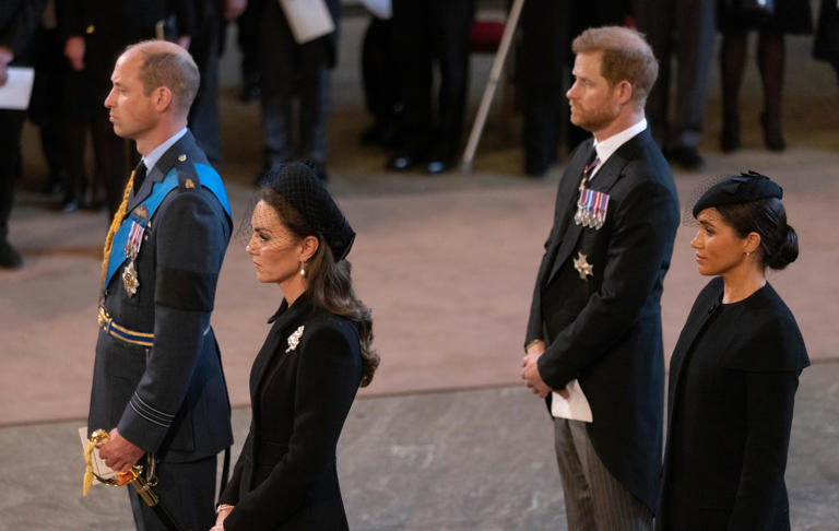 Prince Harry and Duchess Meghan announce two new Netflix series ...