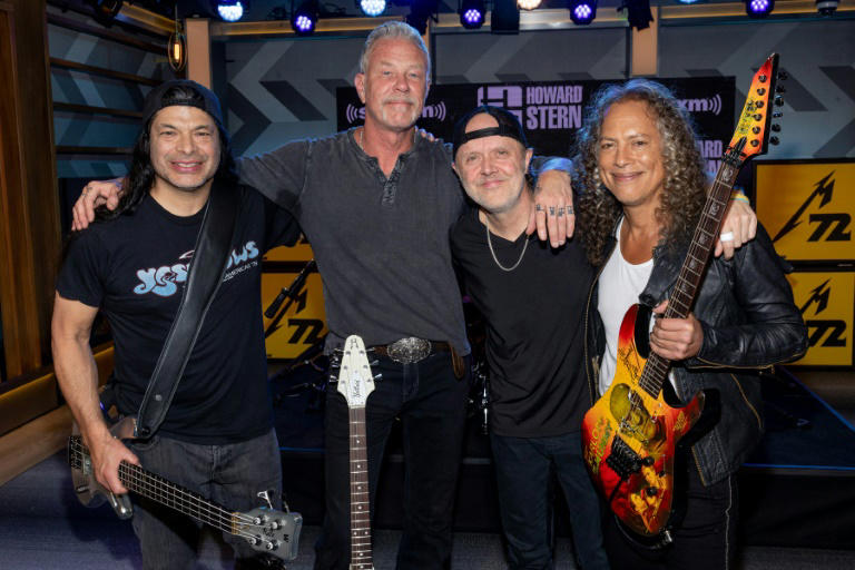 Les membres de Metallica (de gauche à droite) Robert Trujillo, James Hetfield, Lars Ulrich, et Kirk Hammett, à Los Angeles le 12 avril 2023