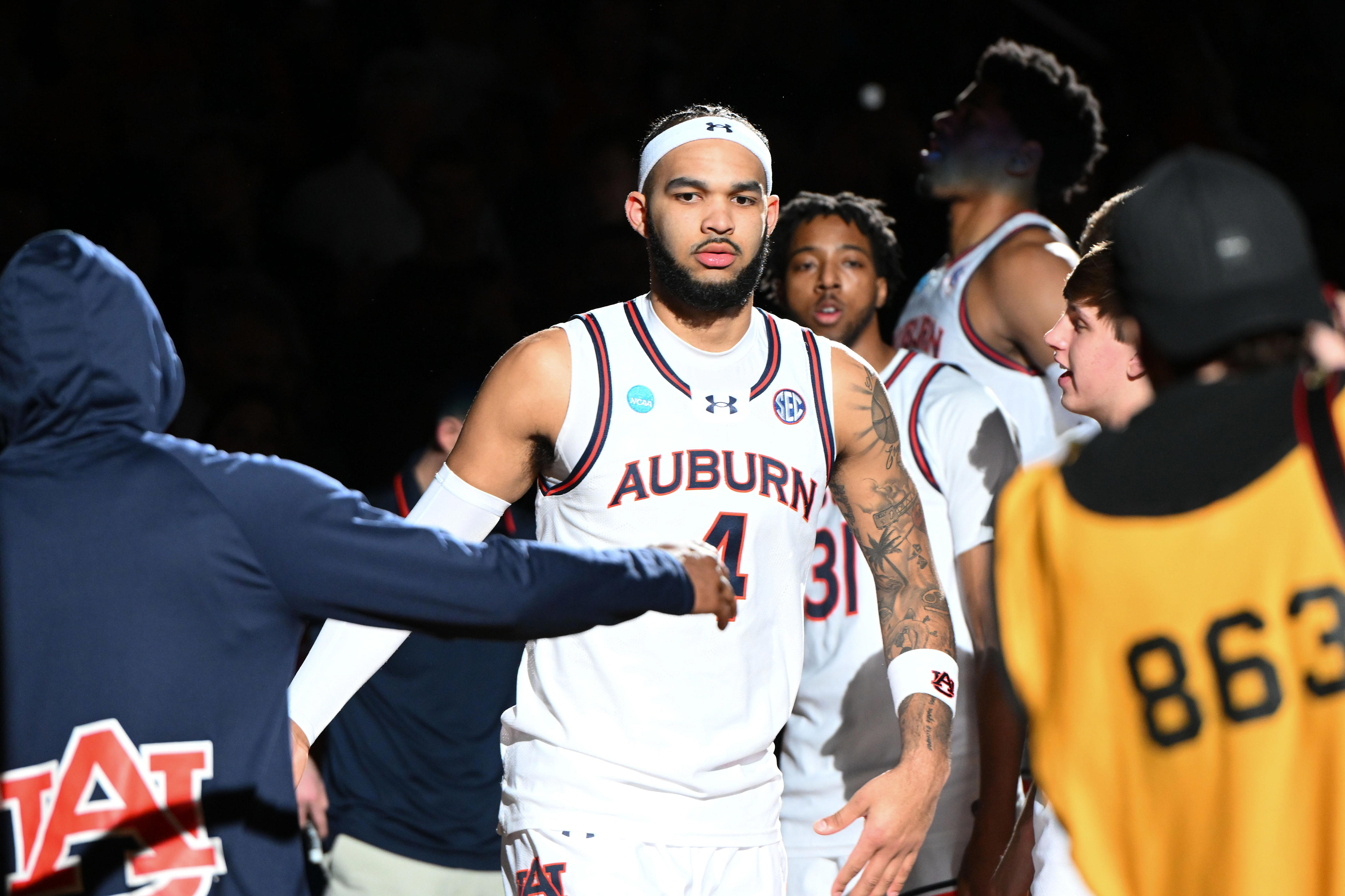 Johni Broome Injury Update: How Banged Up Was Auburn Basketball Star ...