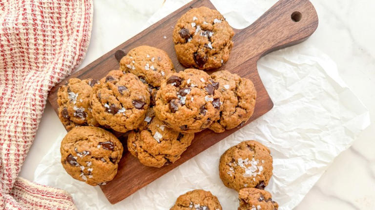 Flax Seeds Give Vegan Chocolate Chip Cookies A Texture Upgrade