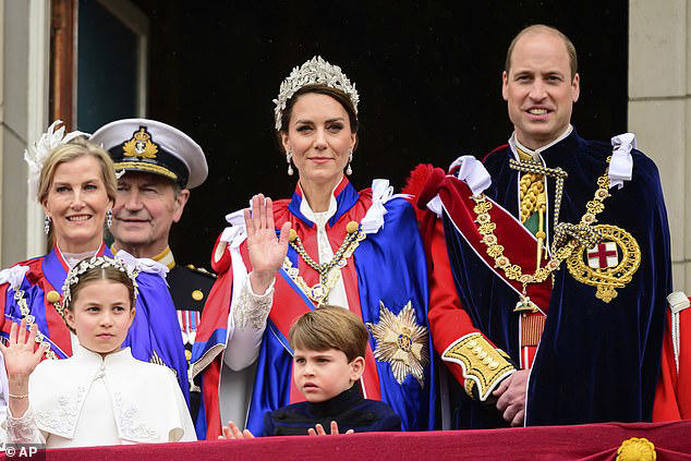 How 'hands-on' father Prince William will support Kate Middleton and ...