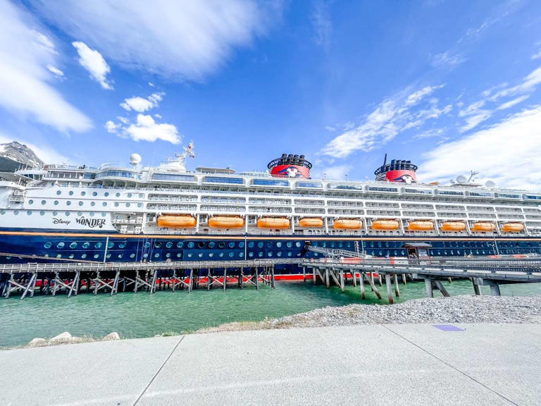 While you may be thinking that a Disney Cruise is an expensive vacation, you may be surprised to realize that this kind of all-inclusive vacation actually may be budget-friendly. Dare we say it's often cheaper than the parks?