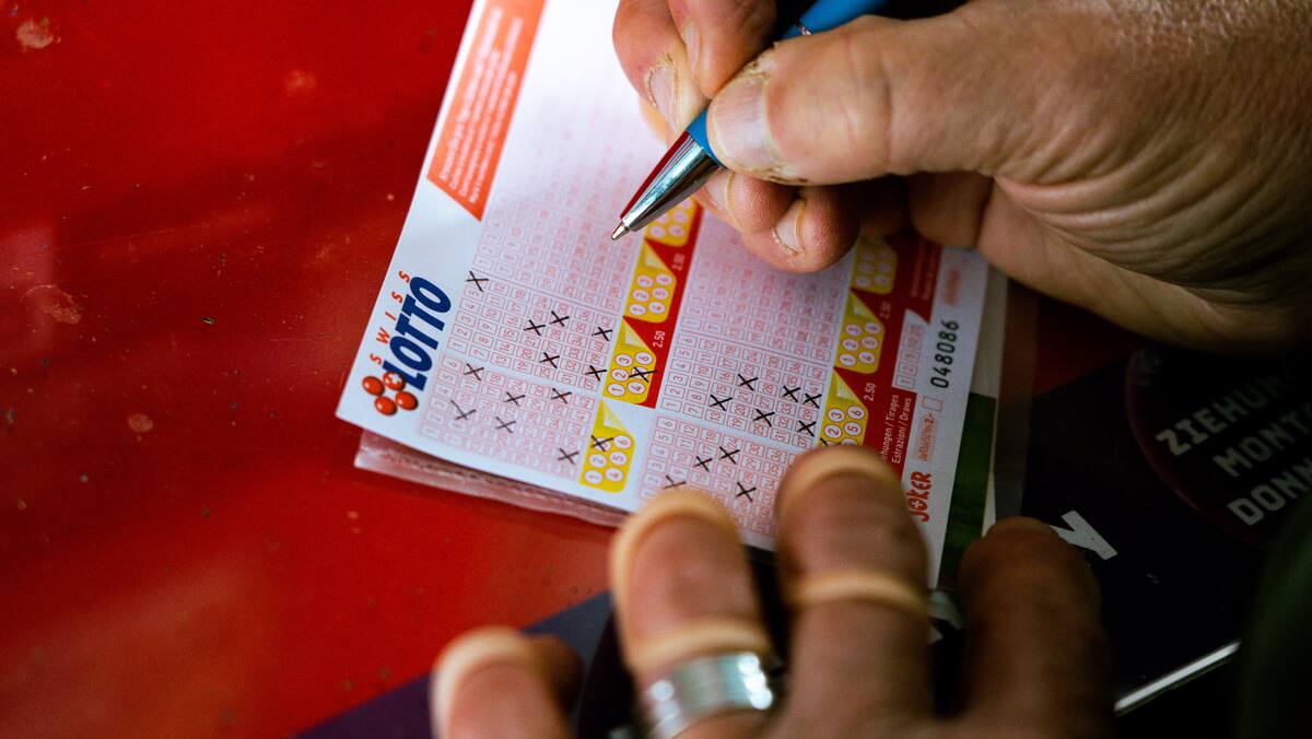 dank richtiger jokerzahl: glückspilz gewinnt 1,6 millionen franken im swiss lotto