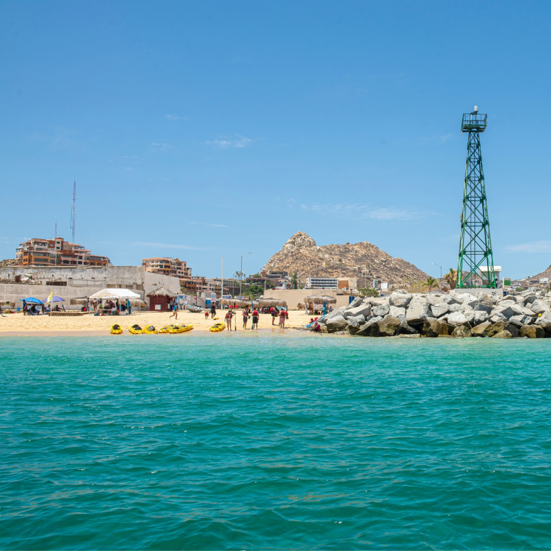 Los Cabos Deploys National Guard To Keep Tourists Safe