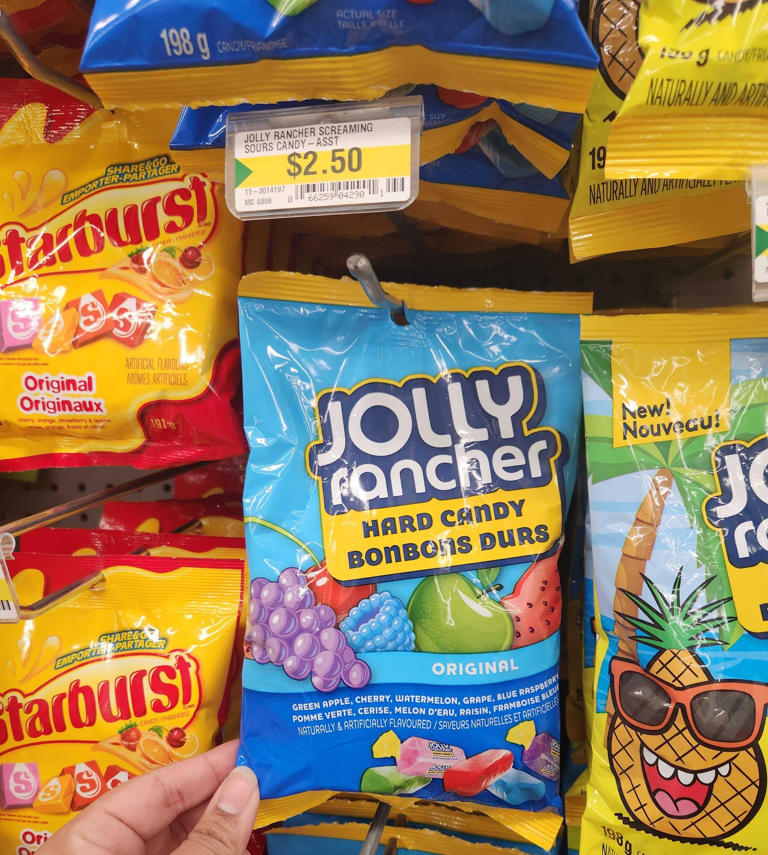 14 snack foods that are only worth buying at Dollarama because they're ...