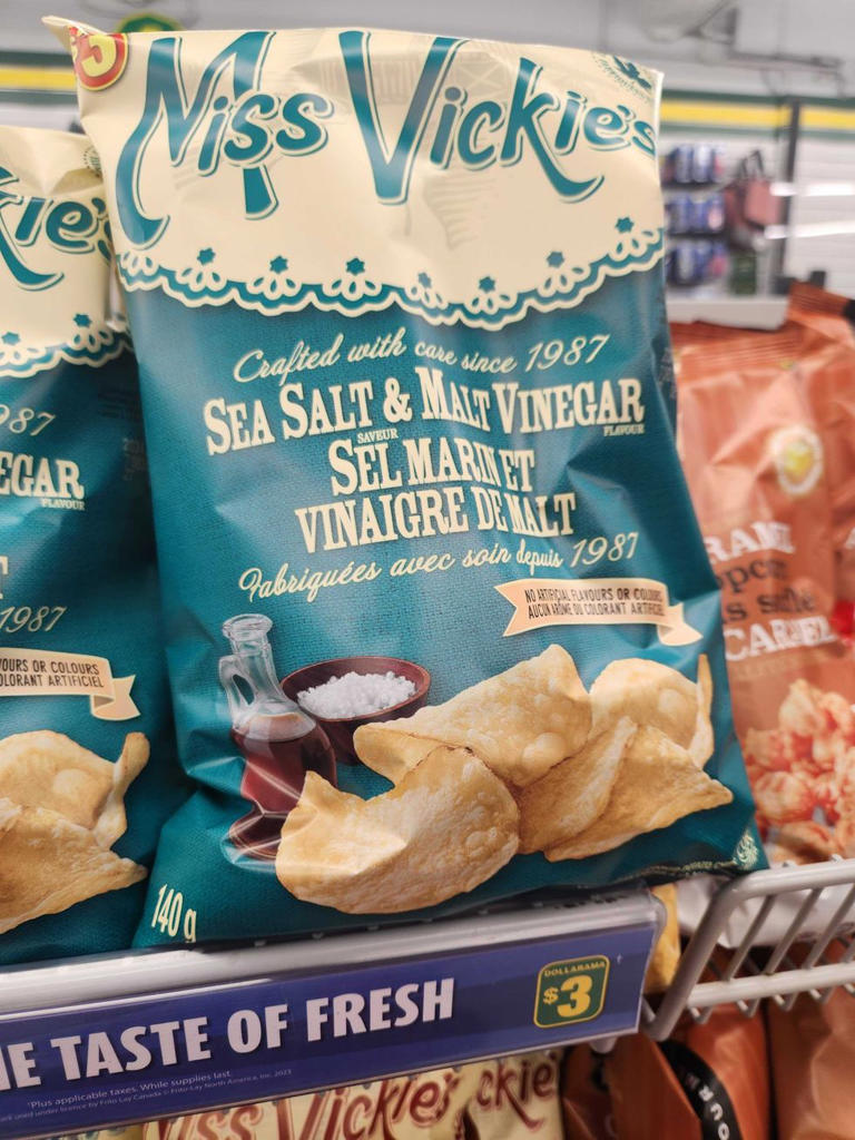 14 snack foods that are only worth buying at Dollarama because they're ...