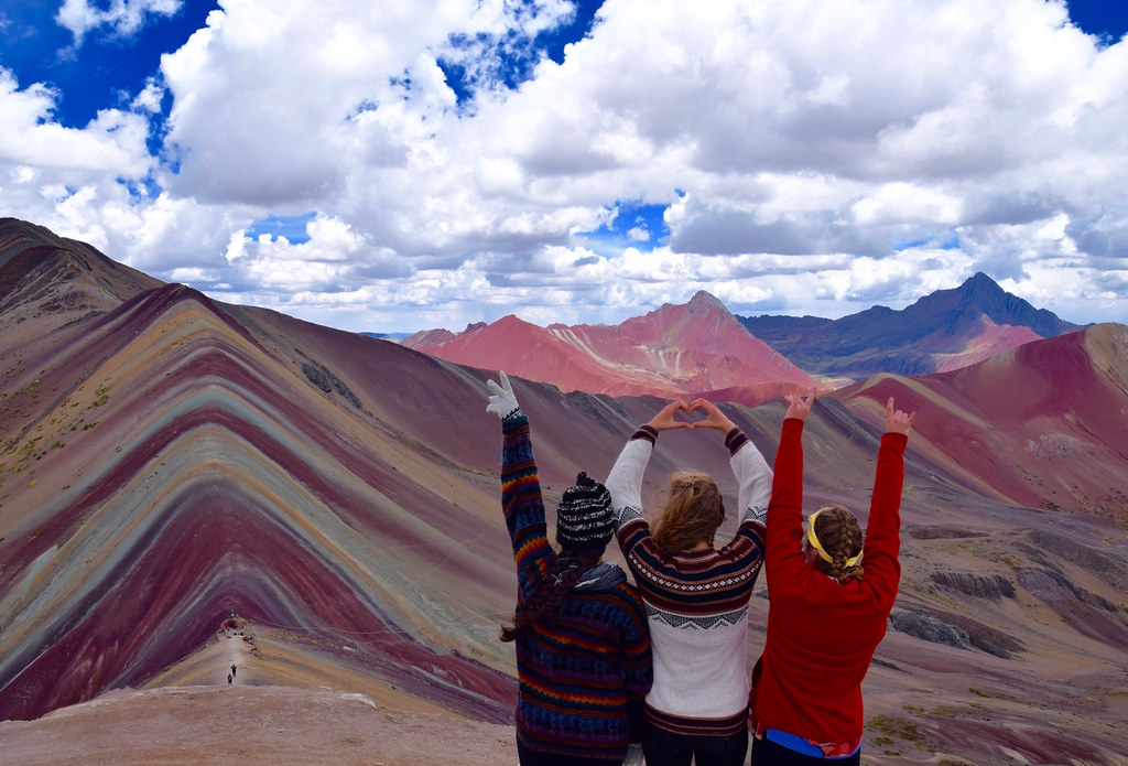 The best time to visit the Rainbow Mountains is during the dry season, from May to September, when the weather is clearer, and the colors are more vivid.