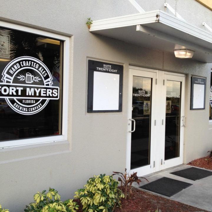 <p>- Rating: 4.5 / 5 (174 reviews)<br> - Address: 12811 Commerce Lakes Dr Suite 28, Fort Myers, FL 33913-8643<br> - <a href="https://www.tripadvisor.com/Attraction_Review-g34230-d6802754-Reviews-Fort_Myers_Brewing_Company-Fort_Myers_Florida.html">Read more on Tripadvisor</a></p>
