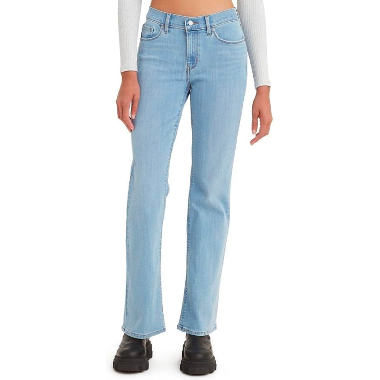 The 8 Best Pairs of Levi’s Jeans to Add to Cart Now