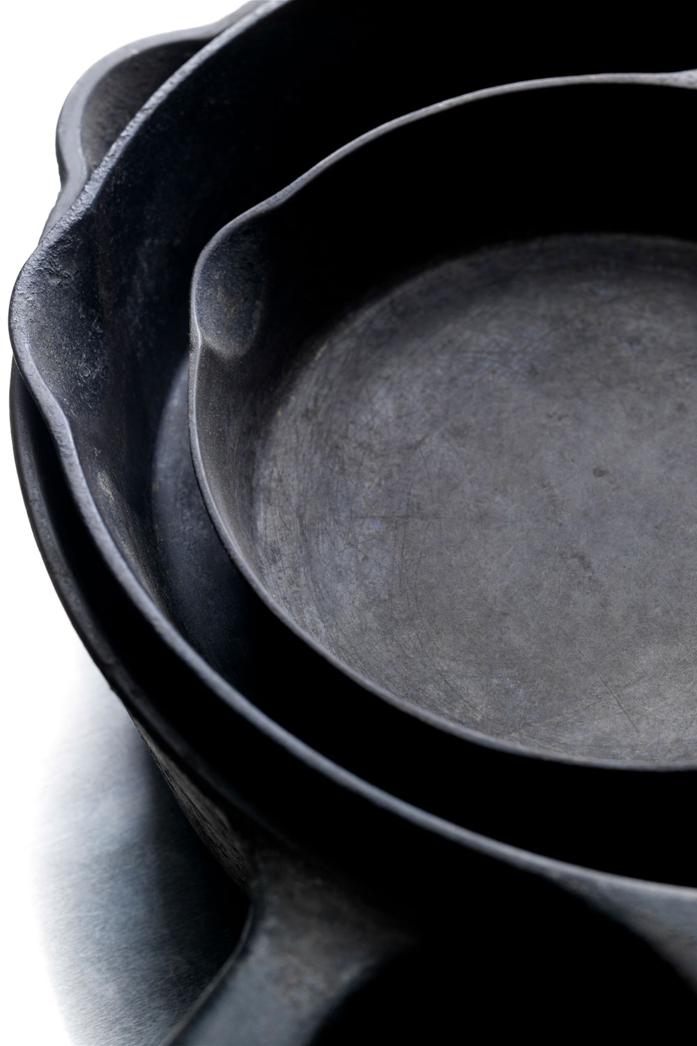 how to, this is how to keep your cast iron pan clean and rust-free
