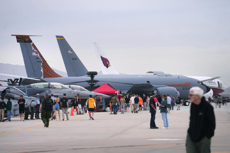 USAF Thunderbirds zip through the sky at Luke Days Air Show