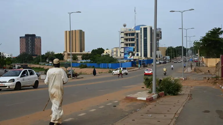 Niger: le haoussa devient langue nationale, le français réduit à une simple langue de travail. La faute à qui ???? a la gauche caviar française, qui à imposer une Rwandaise qui parle a peine français a la francopholie.